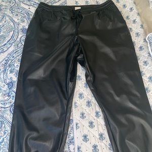 Faux leather joggers-XL
